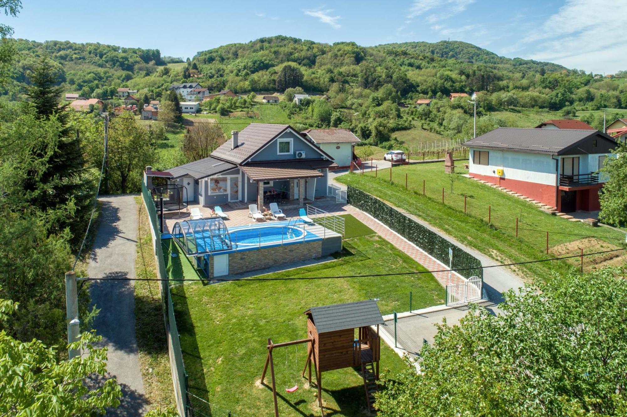 Cvetkova Hiza Sa Jacuzzijem Villa Tuheljske Toplice Eksteriør bilde